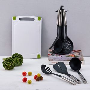 PACK UTENSILIOS ESENCIALES  Y TABLA DE CORTAR